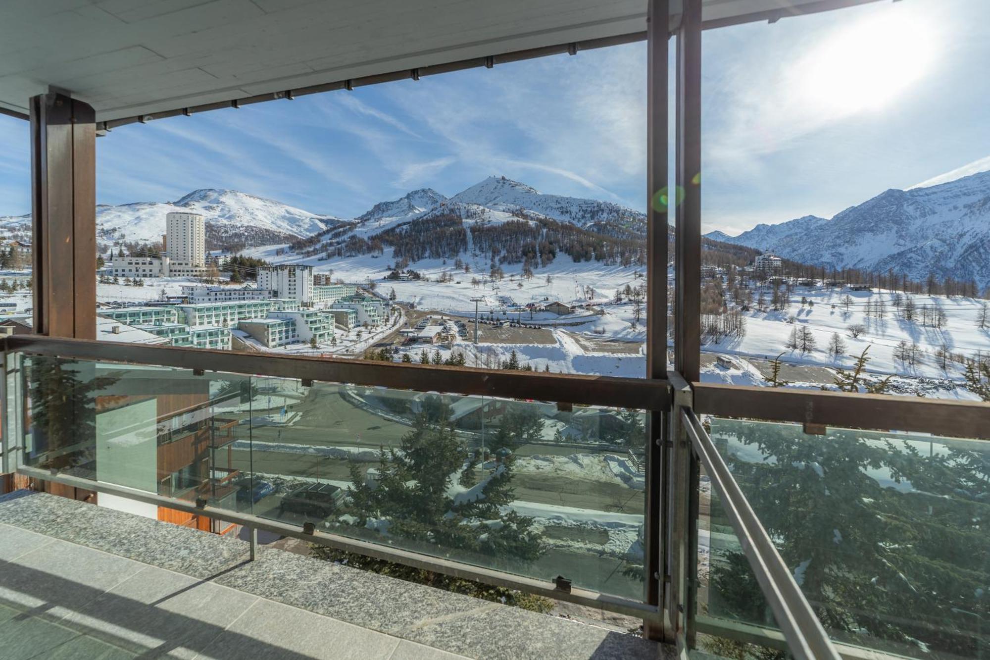 Hotel Gran Roc Colle Colle Sestriere Buitenkant foto