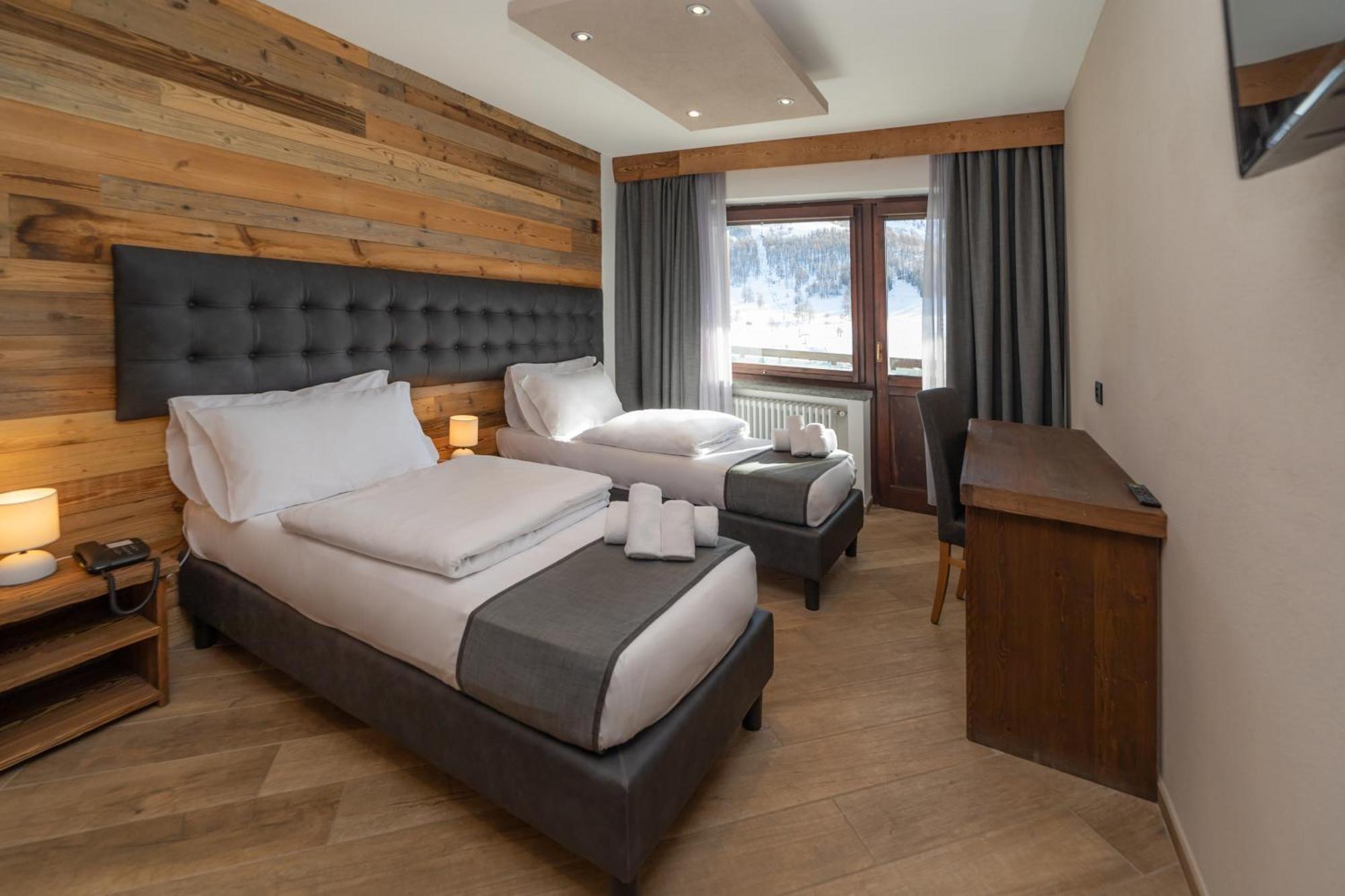 Hotel Gran Roc Colle Colle Sestriere Buitenkant foto